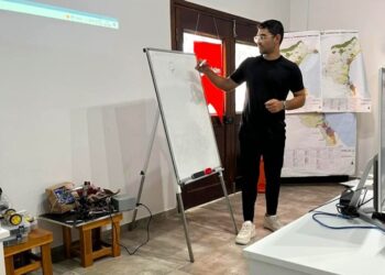 ROBOTİK KODLAMA EĞİTİMİ ALAN GENÇLER OTOMATİK DAMLAMA SULAMA SİSTEMİ ÜZERİNDE ÇALIŞMALARINA BAŞLADI