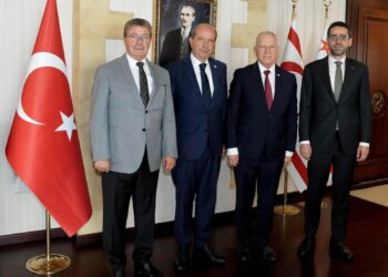 CUMHURBAŞKANLIĞINDA ZİRVE YEMEĞİ