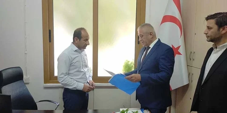 TAÇOY İTİRAZ DİLEKÇESİNİ UBP GENEL MERKEZİ’NE SUNDU