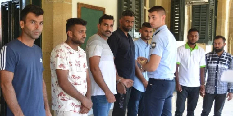 MUHACERET AFFI İÇİN GÜNEYDEN GELDİLER HAPSE GÖNDERİLDİLER