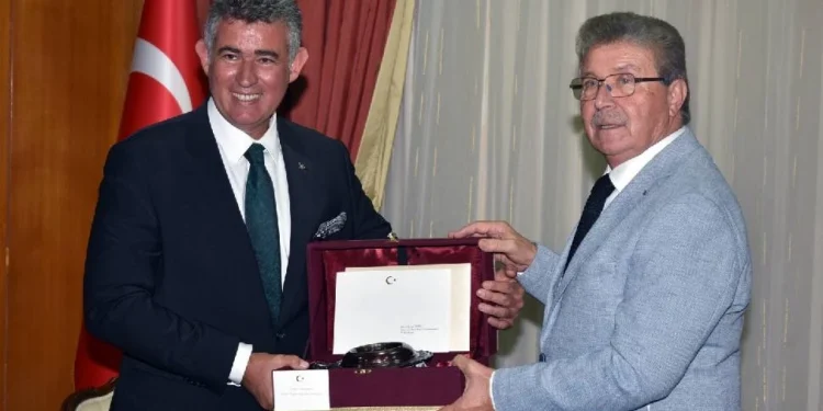 “TC VE KKTC İKİ AYRI DEVLETTİR”