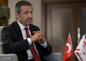 FAMAGUSTA DİZİSİ RUM GENÇLİĞİNİ YANILTMAYA YÖNELİK BİR KURGU