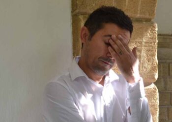 KOMŞUSUNUN SOYUNDUĞU ANLARI KAYDA ALDI TEMİNATA BAĞLANDI