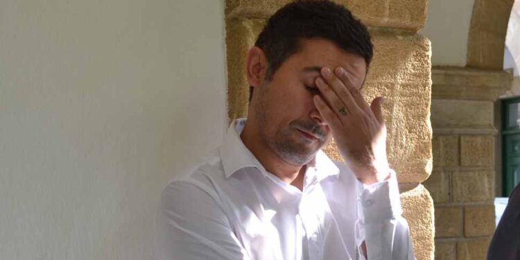 KOMŞUSUNUN SOYUNDUĞU ANLARI KAYDA ALDI TEMİNATA BAĞLANDI