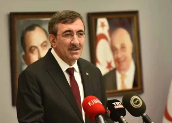 “KKTC İLE DOĞRUDAN UÇUŞLAR BAŞLATILMALI”