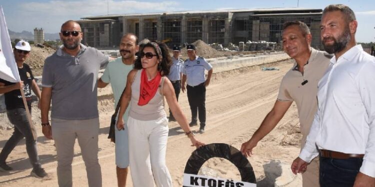 “KÜLLİYE BİNASI HASTANE VE OKUL YAPILSIN KONTEYLERLERE VEKİLLER TAŞINSIN”