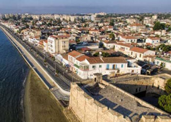 KIBRISLI TÜRK MALINI SATIN ALMAK İSTEYEN RUMLARA ENGEL