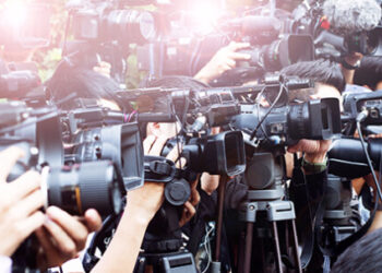 GAZETECİLER BİRLİĞİ VE BASIN-SEN: EKONOMİK KRİZ MEDYAYI DA ETKİLEDİ