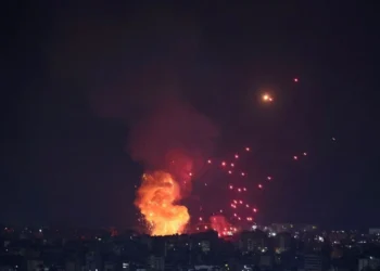 ETRAFIMIZ ATEŞ ÇEMBERİ…İSRAİL LÜBNAN’DA KARA HAREKATINA BAŞLADI