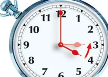 SAATLER PAZAR GÜNÜ BİR SAAT GERİ ALINACAK