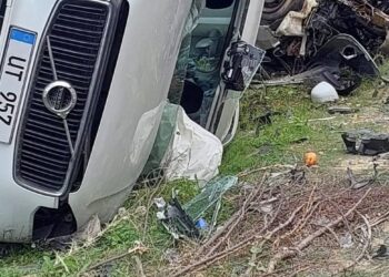 GİRNE TATLISU YOLUNDA KAZA: 4 KİŞİ YARALANDI