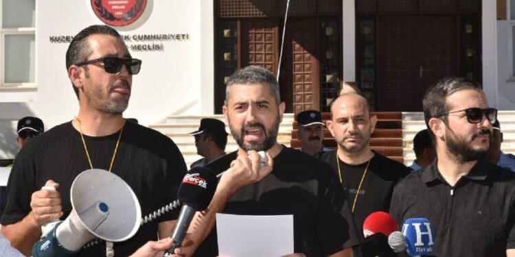 “SİGORTA ACENTELİĞİ MESLEĞİNİ YOK ETTİRMEYECEĞİZ”