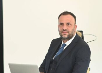 “KIBRIS TÜRK LİDERLİĞİ AKTİF BİR DİPLOMASİ SÜRDÜRMELİDİR”