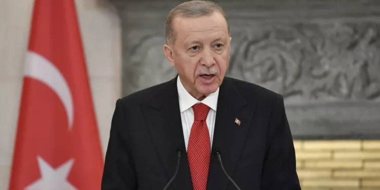 “KIBRIS’TA ADİL ÇÖZÜM İÇİN TÜRK DÜNYASINA SORUMLULUK DÜŞÜYOR”