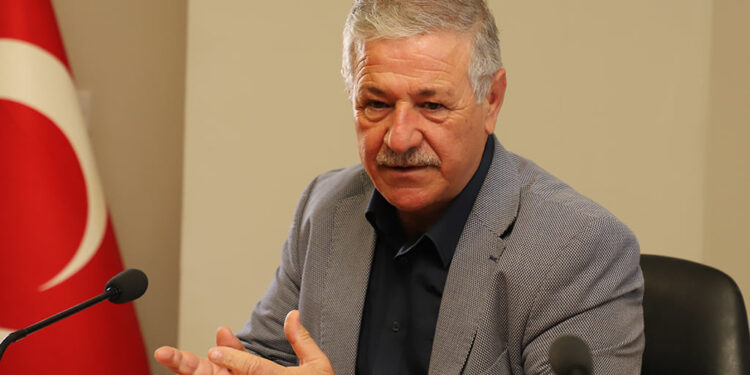 “HÜKÜMET ÜRETİMİ AYAKTA TUTACAK ÖNLEMLER ALMAK ZORUNDADIR”