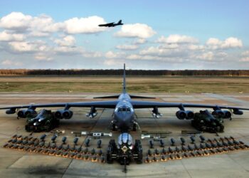 ABD, DOĞU AKDENİZ’E NÜKLEER SİLAH TAŞIYABİLEN B-52’LERİ GÖNDERDİ