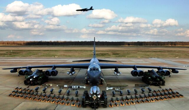 ABD, DOĞU AKDENİZ’E NÜKLEER SİLAH TAŞIYABİLEN B-52’LERİ GÖNDERDİ