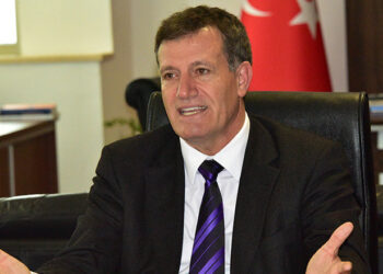 “SANDALYE KAPMACA OYUNU”