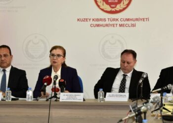 MUHALEFET “TARİHTEKİ EN BÜYÜK BÜTÇE AÇIĞI”