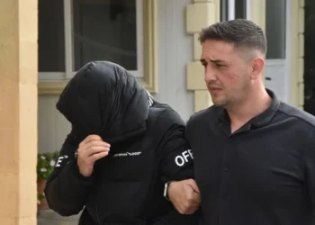 CİNSEL TACİZ VE RÖNTGENCİLİKLE SUÇLANAN ŞAHIS TUTUKLANDI