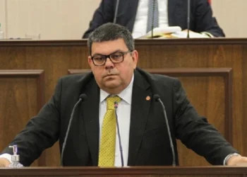 EMEKLİ MAAŞLARINDA KONSOLİDEYİ KALDIRACAK DEĞİŞİKLİK OY ÇOKLUĞU İLE MECLİSTE KABUL EDİLDİ