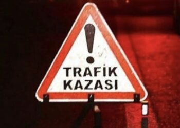 TRAFİK KAZALARI BİTMEK BİLMİYOR BU KEZ UCUZ ATLATILDI