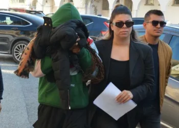 SAHTE PASAPORTLA ERCAN’DAN GİRİŞ YAPARKEN YAKALANDI