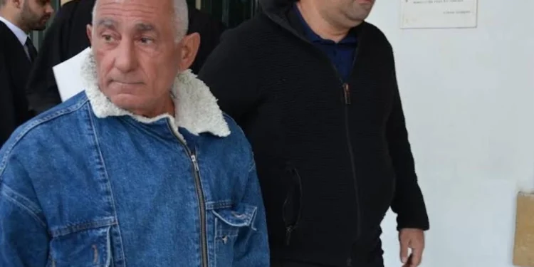 ARAZİ MESELESİ YÜZÜNDEN KARDEŞİNİ ÖLDÜRESİYE DÖVDÜ