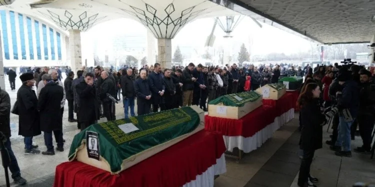 SORUMSUZLUĞUN KURBANLARI SON YOLCULUĞUNA UĞURLANIYOR