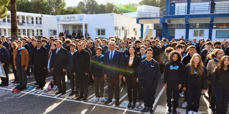 KARNELER DAĞITILDI TATİL BAŞLADI