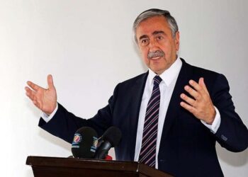 TÜRKİYE TAKIMLARI KKTC İLE MAÇ BİLE YAPAMAZKEN TANINMAYI BEKLEMEK ABESLE İŞTİGALDİR