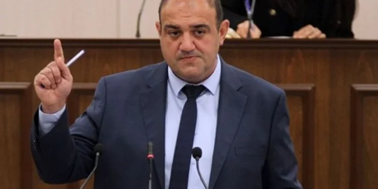 “5 AY İŞE GİTMEDEN MAAŞ ALAN PERSONEL VAR”