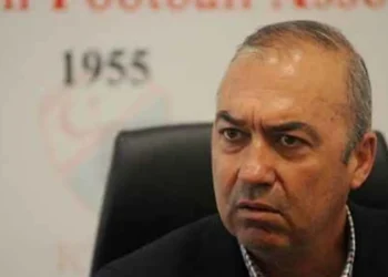 “BİR BAŞKANIN FUTBOLCUSUNU KUMARHANEYE GÖTÜRMESİ NE DEMEK”