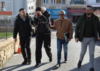 YÜKLÜ MİKTARDA UYUŞTURUCU İLE YAKALANDI