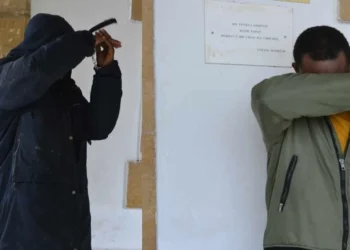 BİN 514 GÜN İKAMET İZİNSİZ KALDILAR VE YAKALANDILAR