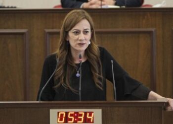 KADINLAR ÖĞRENCİ OLARAK KAYDEDİLİP FUHUŞ YAPTIRILIYOR