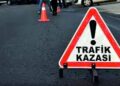 ALKOLLÜ ARAÇ SÜRÜCÜSÜ DİREĞE ÇARPTI