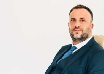 ELEKTRİK KURUMU DERHAL ÖZERKLEŞTİRİLMELİDİR