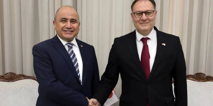 ÖZTÜRKLER BAŞÇERİ’Yİ KABUL ETTİ