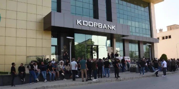 UZLAŞIYA VARILDI GREVLER ASKIYA ALINDI