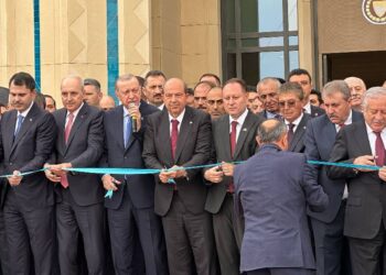 “EGEMEN EŞİTİZ”