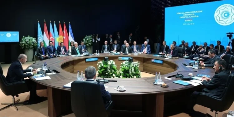 KIBRIS’TAKİ GERÇEKLİKLERE DAYALI ÇÖZÜM İHTİYACI ÜZERİNDE MUTABIK KALDIK