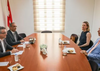 HOLLANDA BÜYÜKELÇİSİ İLE MÜLKİYET DE GÖRÜŞÜLDÜ