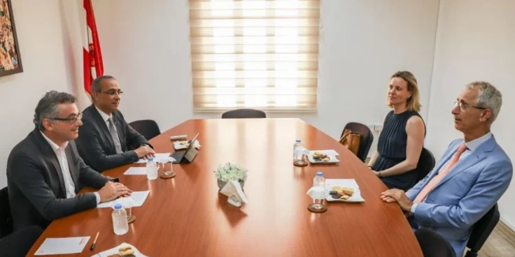 HOLLANDA BÜYÜKELÇİSİ İLE MÜLKİYET DE GÖRÜŞÜLDÜ