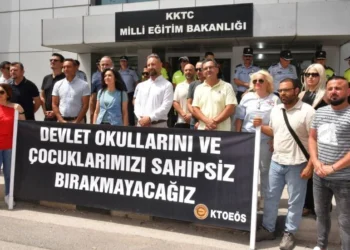 “BU HÜKÜMET EĞİTİMİ GÖZDEN ÇIKARDI”