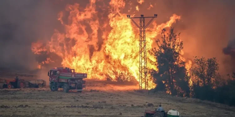 ESKİŞEHİR’DEKİ YANGINDA 10 İŞÇİ HAYATINI KAYBETTİ