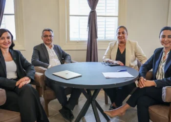 GELECEĞİ BİRLİKTE İNŞA ETMEKTE KARARLIYIM