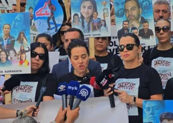 “MASUM ÇOCUKLARI VE İNSANLARI ÖLDÜREN KATİLLERİN YERİ CEZAEVİDİR”