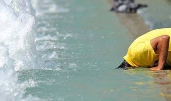 ÖĞLE SAATLERİNDE DIŞARDA ÇALIŞMAK YENİDEN YASAKLANDI