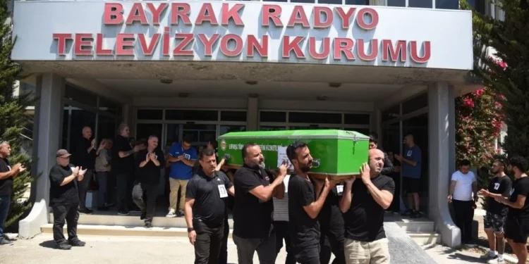 ERDİNÇ GÜNDÜZ’Ü SON YOLCULUĞUNA UĞURLADIK